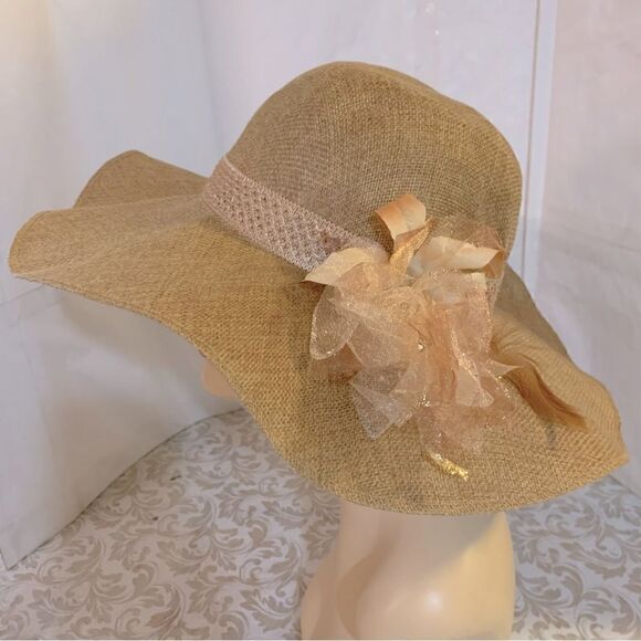 Lake Shore Drive Straw Hat w/ Decoration Adjustable Brim OSFA NWOT Gorgeous - Picture 2 of 9